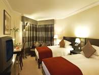 Hilton Hotel Birmingham Metropole - Bedroom Image
