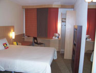 Ibis Hotel Gatwick Bedroom