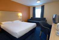 Travelodge Leeds Bradford - Bedroom
